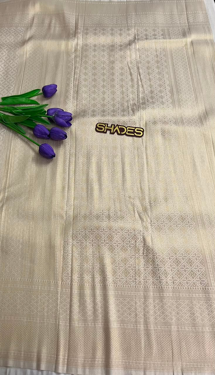 Mrinal - Soft Silk Saree