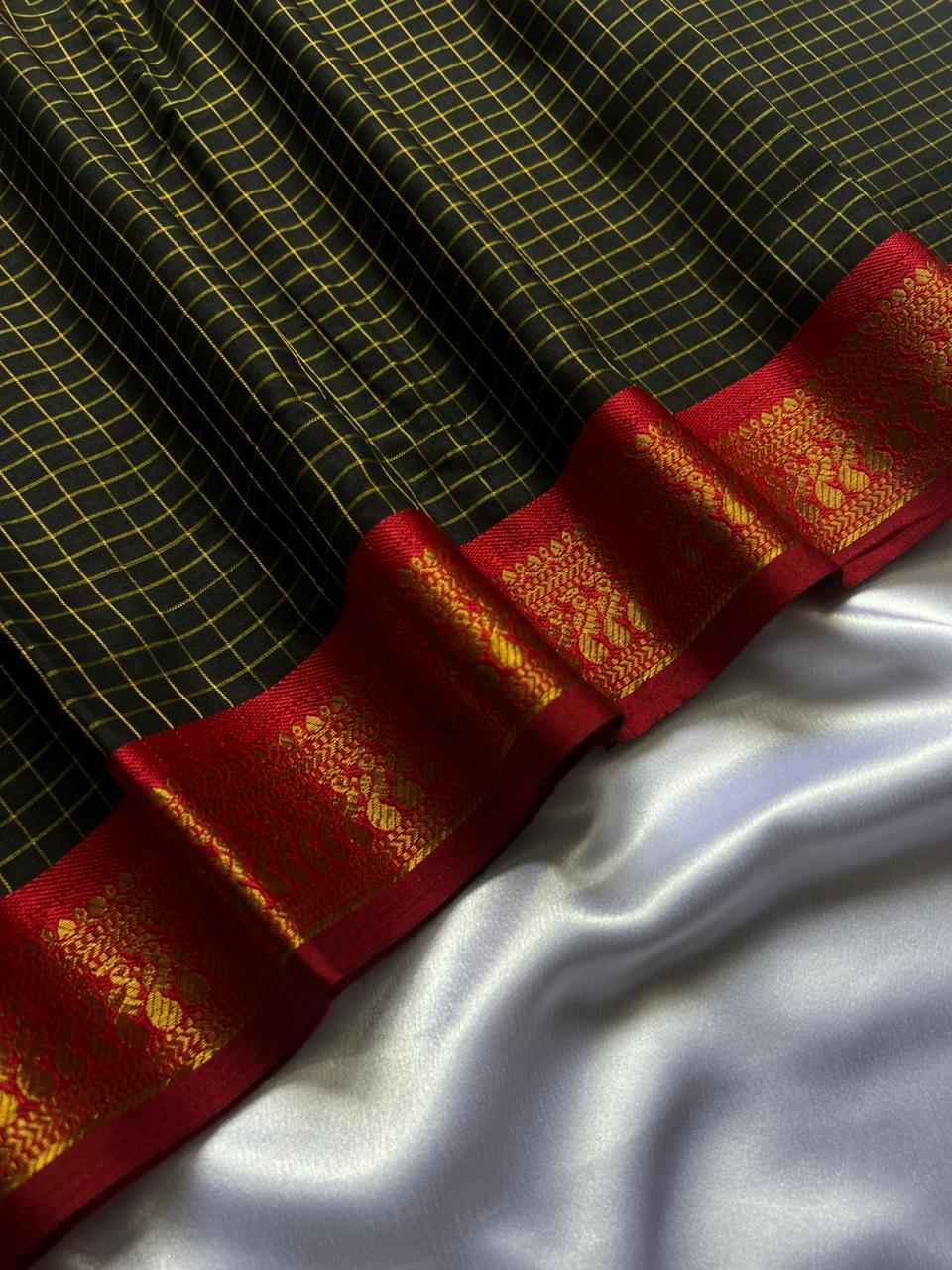 Geetha - Kalyani Cotton Saree