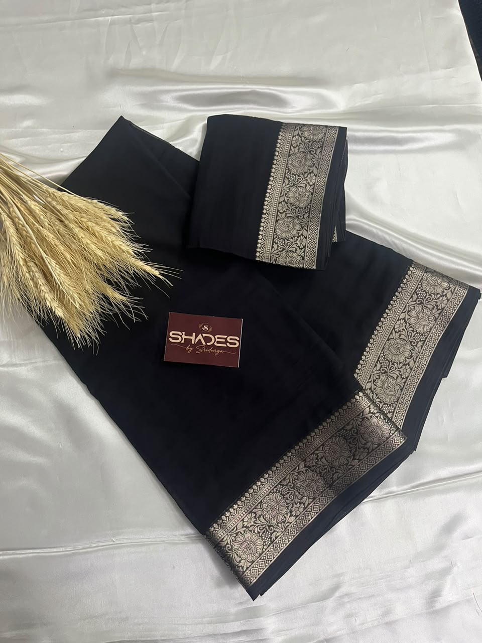 Kiara - Chiffon Saree with Banarasi Borders