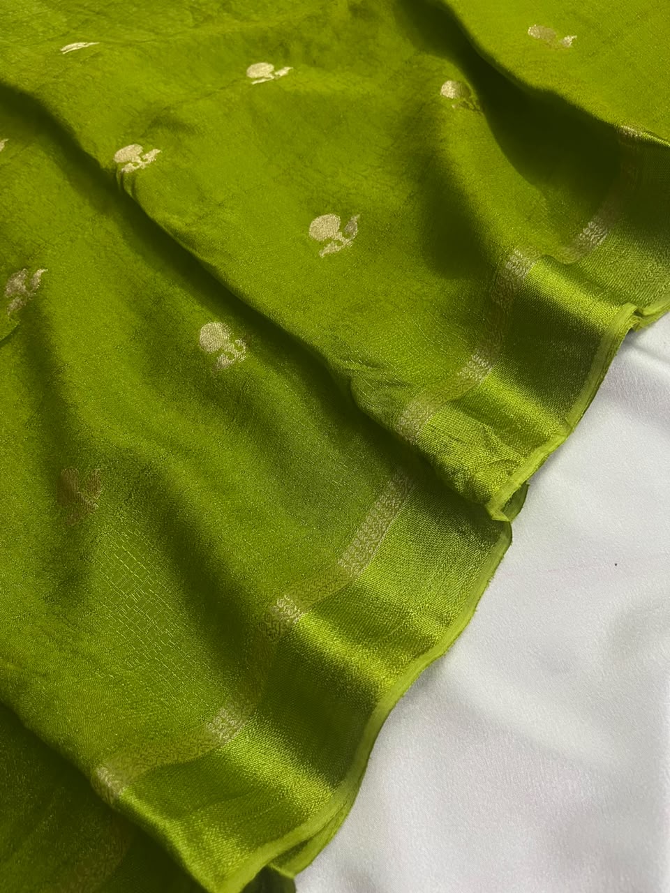 Dahlia (Double Color)- Khadi Soft Silk Saree