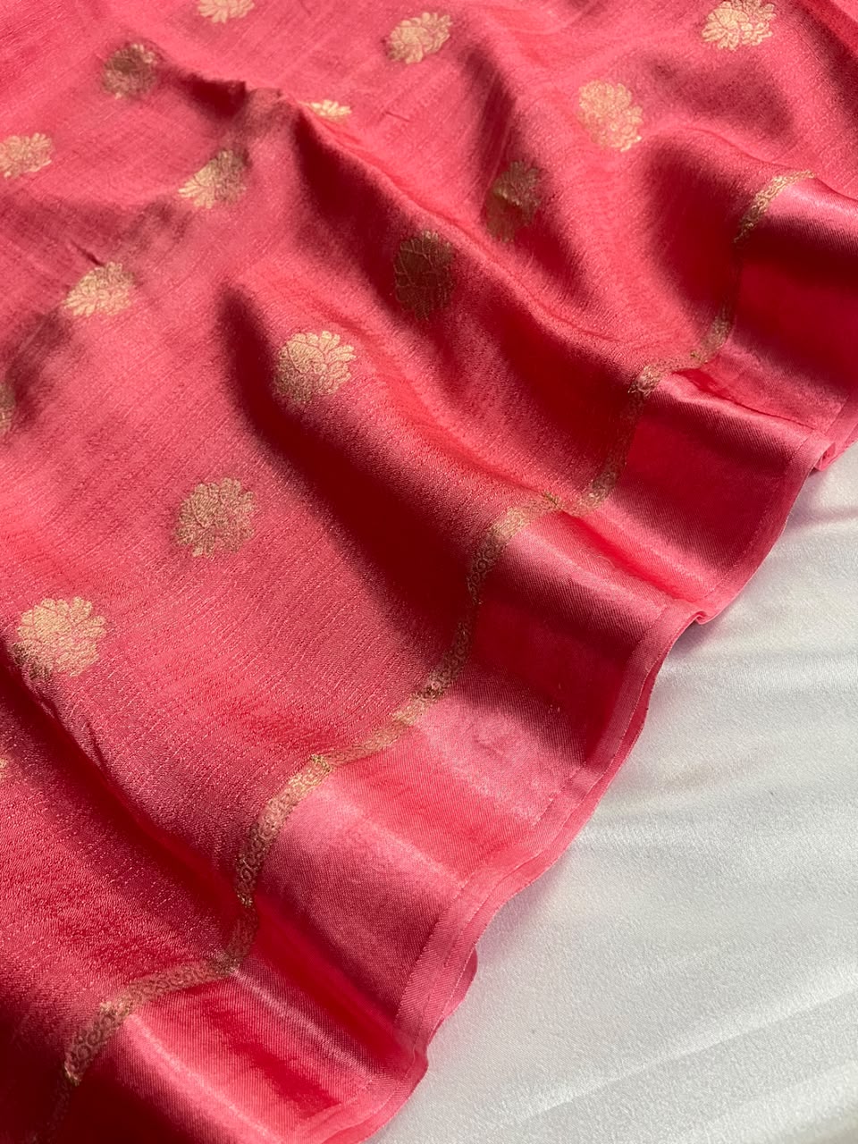 Dahlia 02 - Viscose Khadi Soft Silk