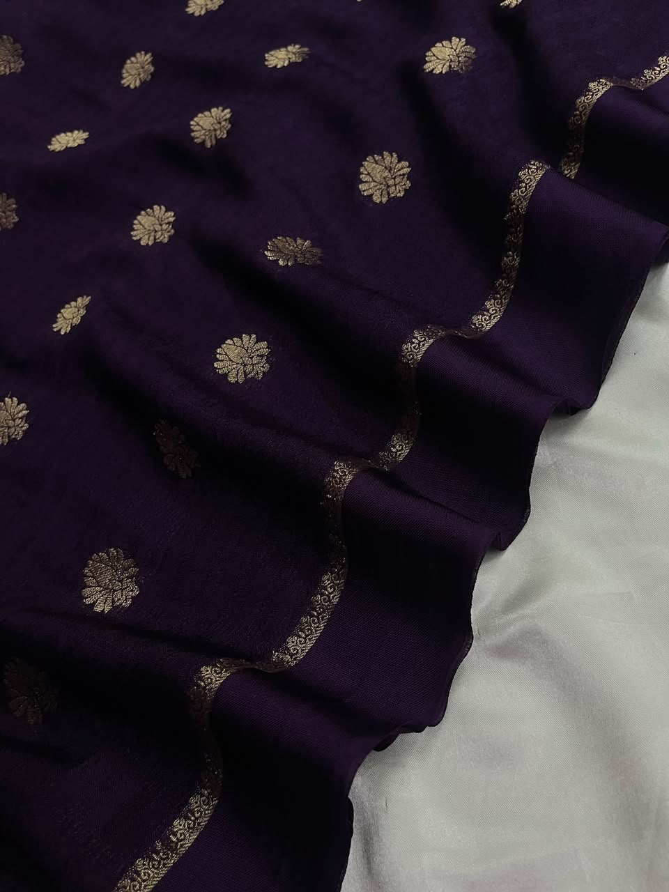 Dahlia 02 - Viscose Khadi Soft Silk