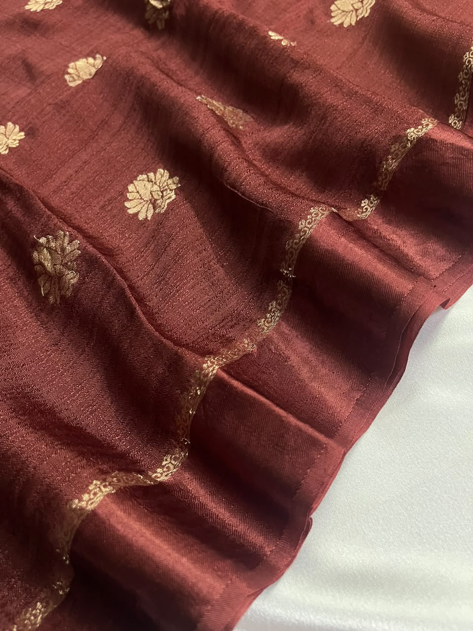 Dahlia 02 - Viscose Khadi Soft Silk