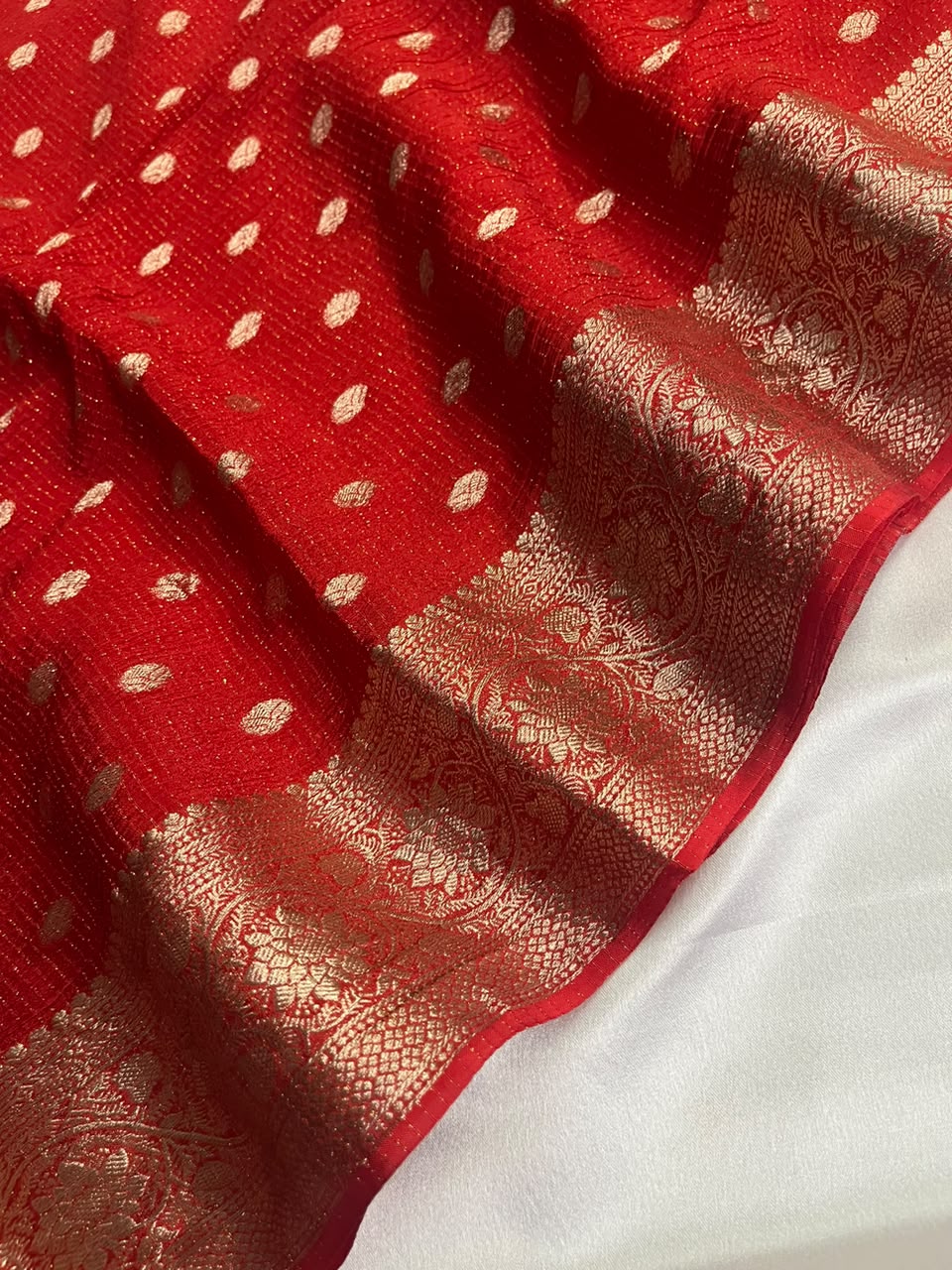 Saanvi - Pure Viscose Chinnon