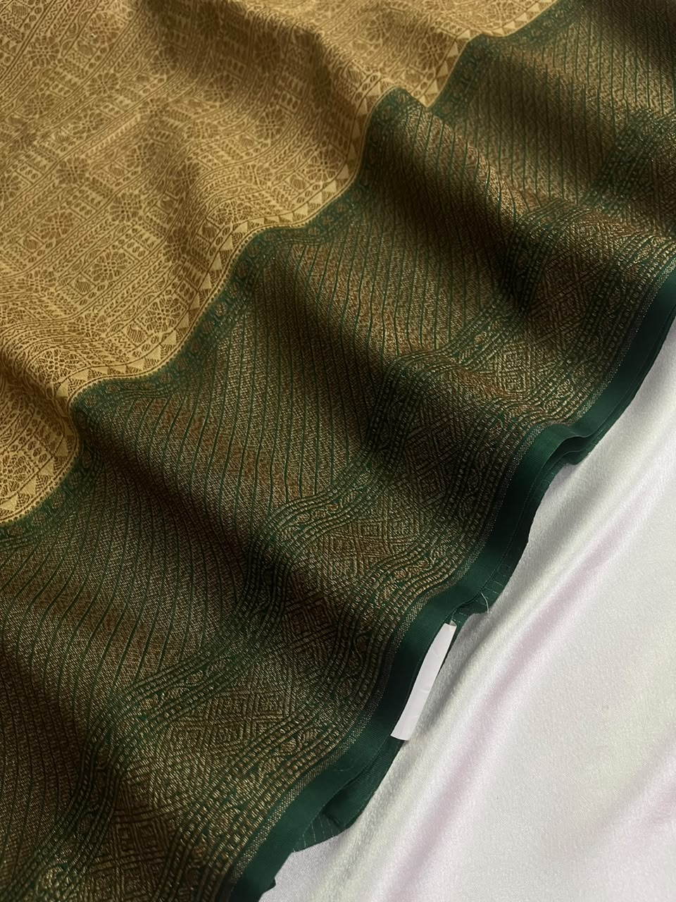 Kalyani - Premium Banarasi Heavy Brocade Saree