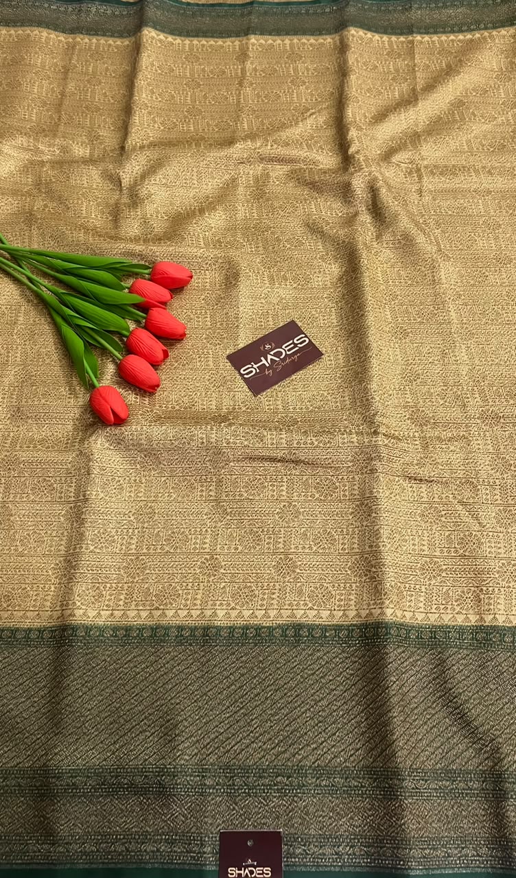 Kalyani - Premium Banarasi Heavy Brocade Saree