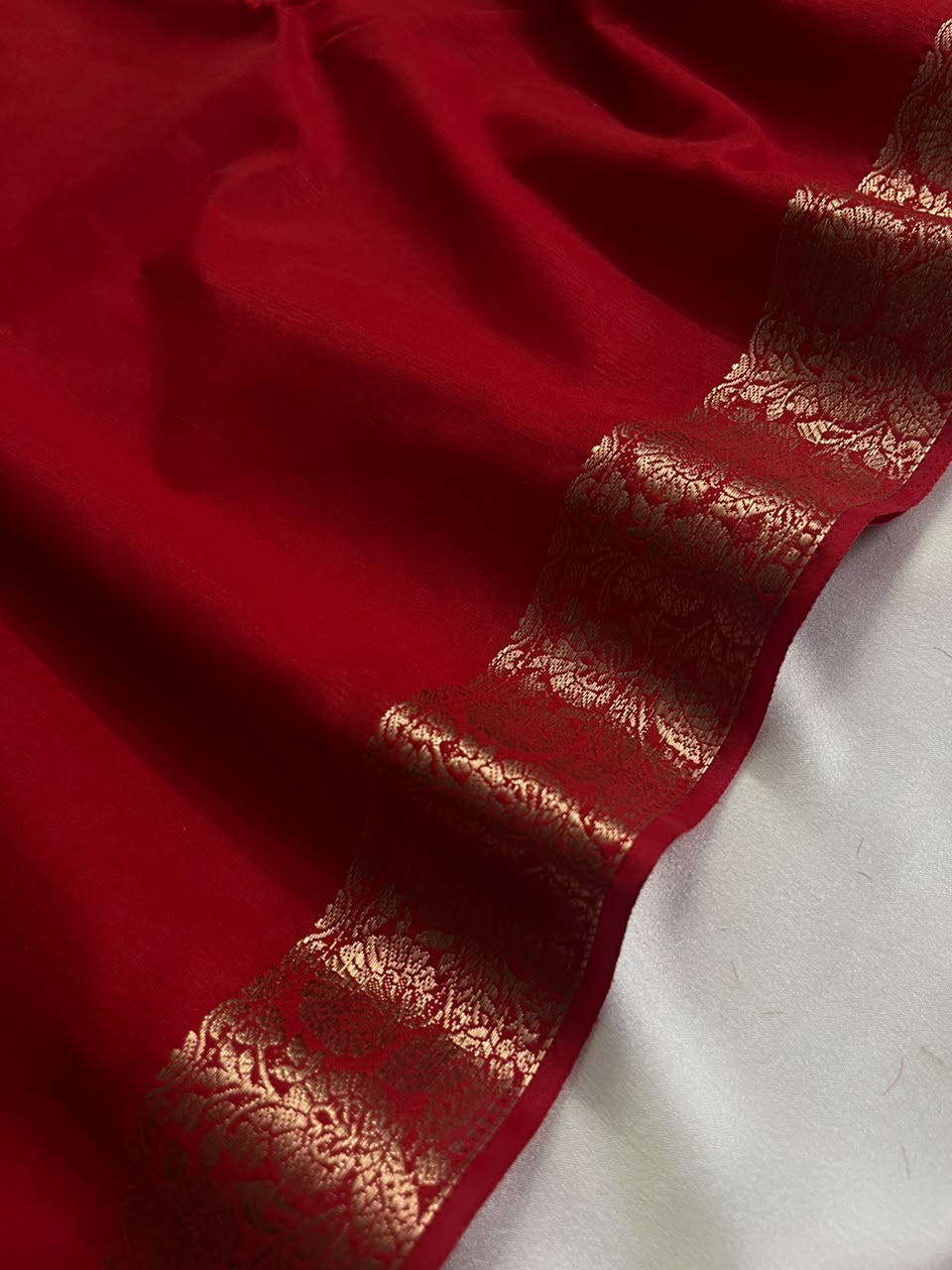 Dhrithi (self) - Jute Soft Silk Sarees