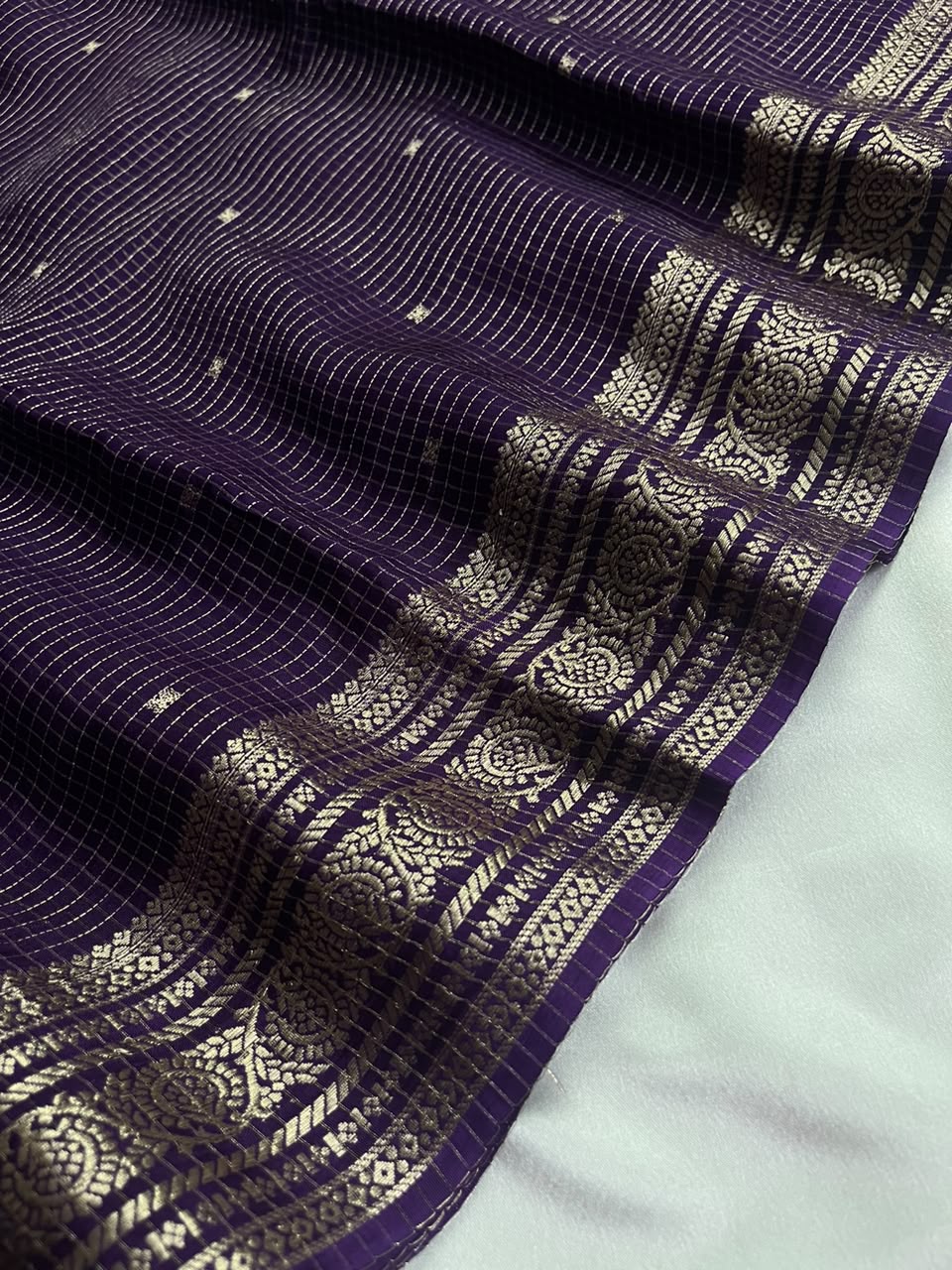 Anushka - Viscose Dola Silk Saree