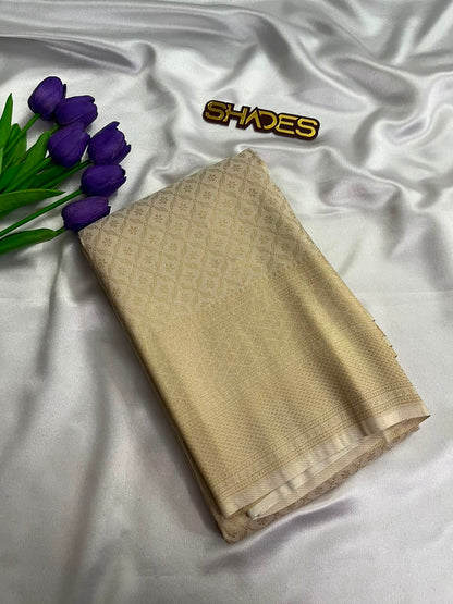 Mrinal - Soft Silk Saree
