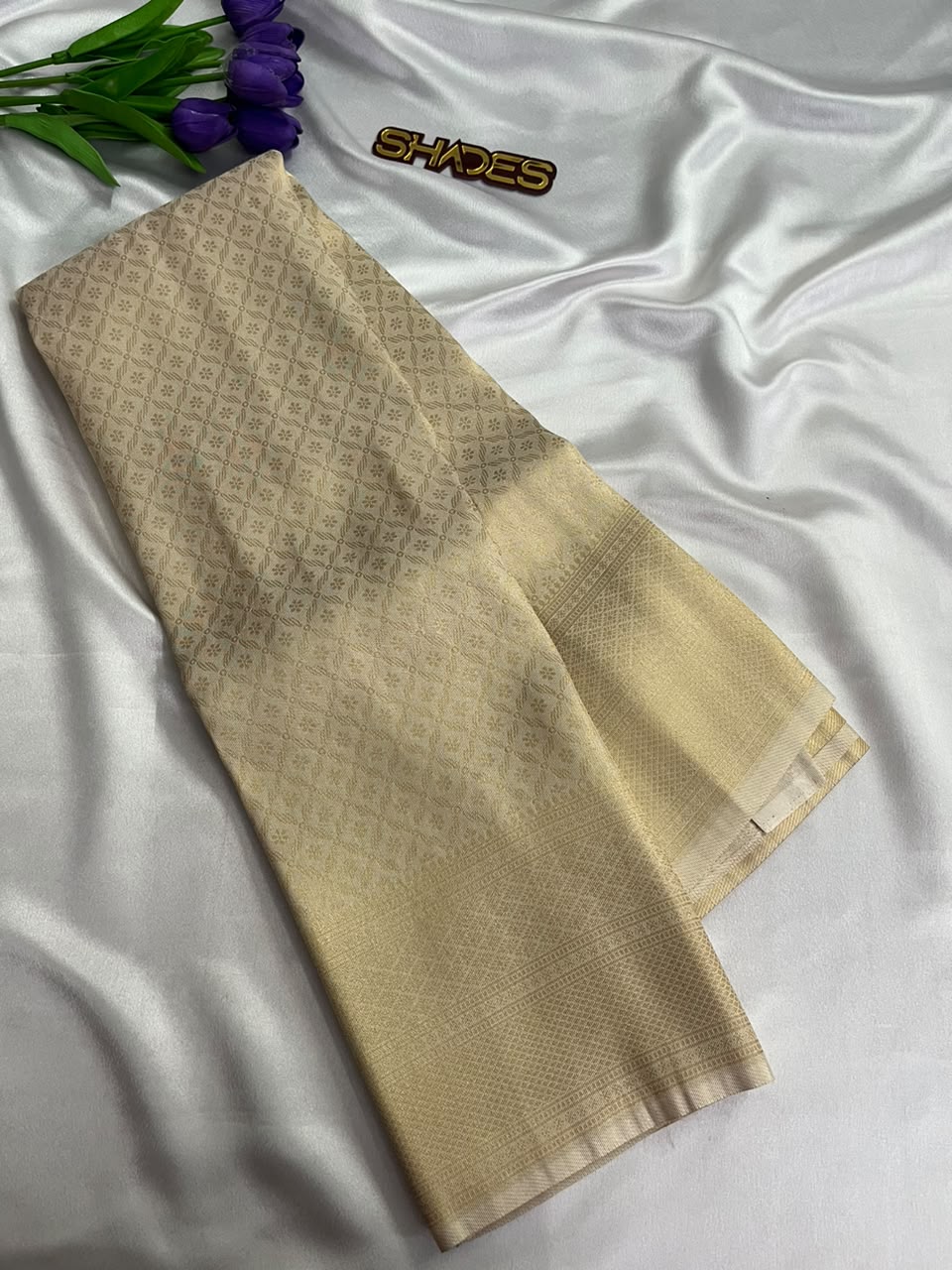 Mrinal - Soft Silk Saree