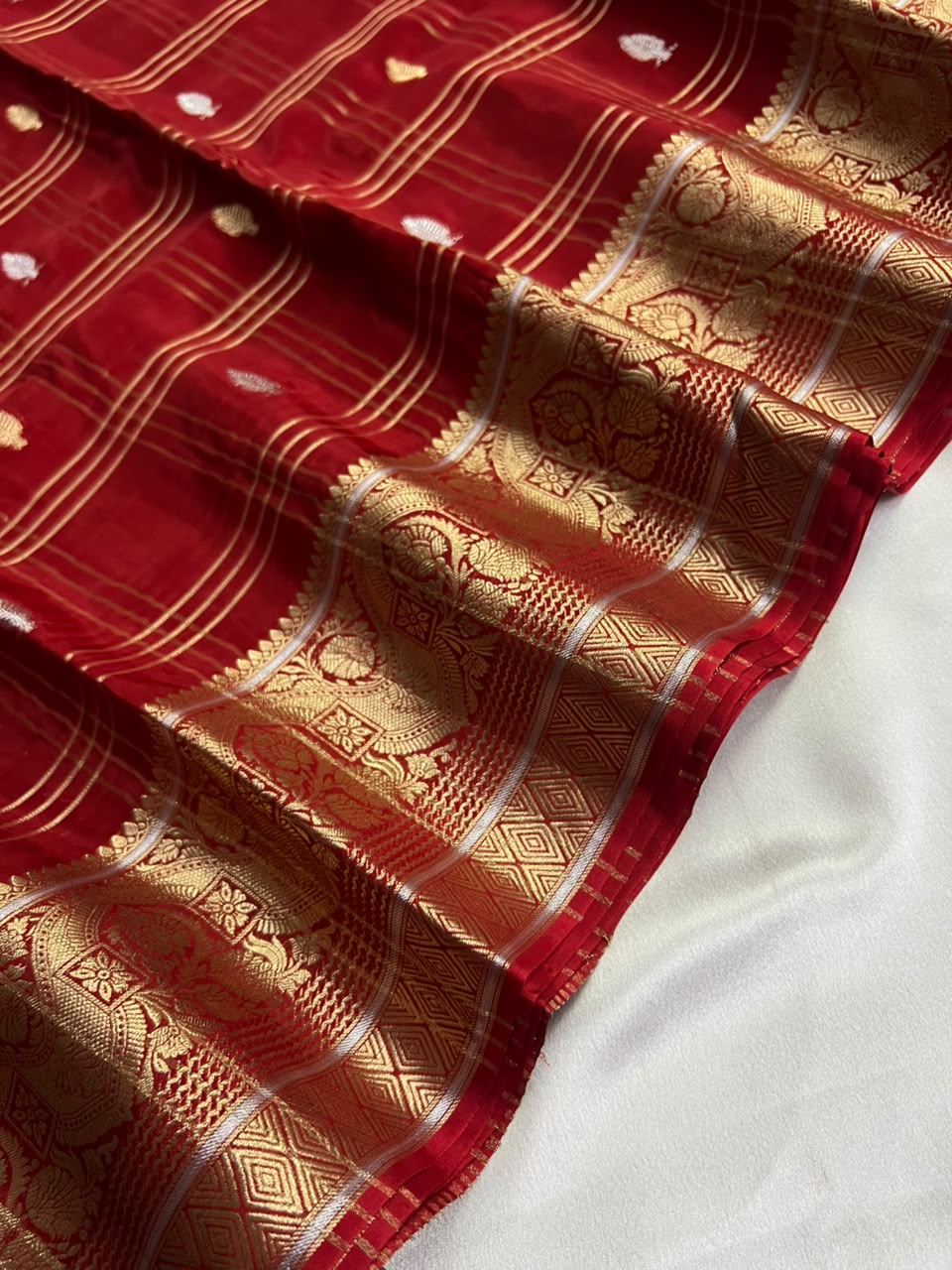 Neelambari - Viscose Crepe Saree