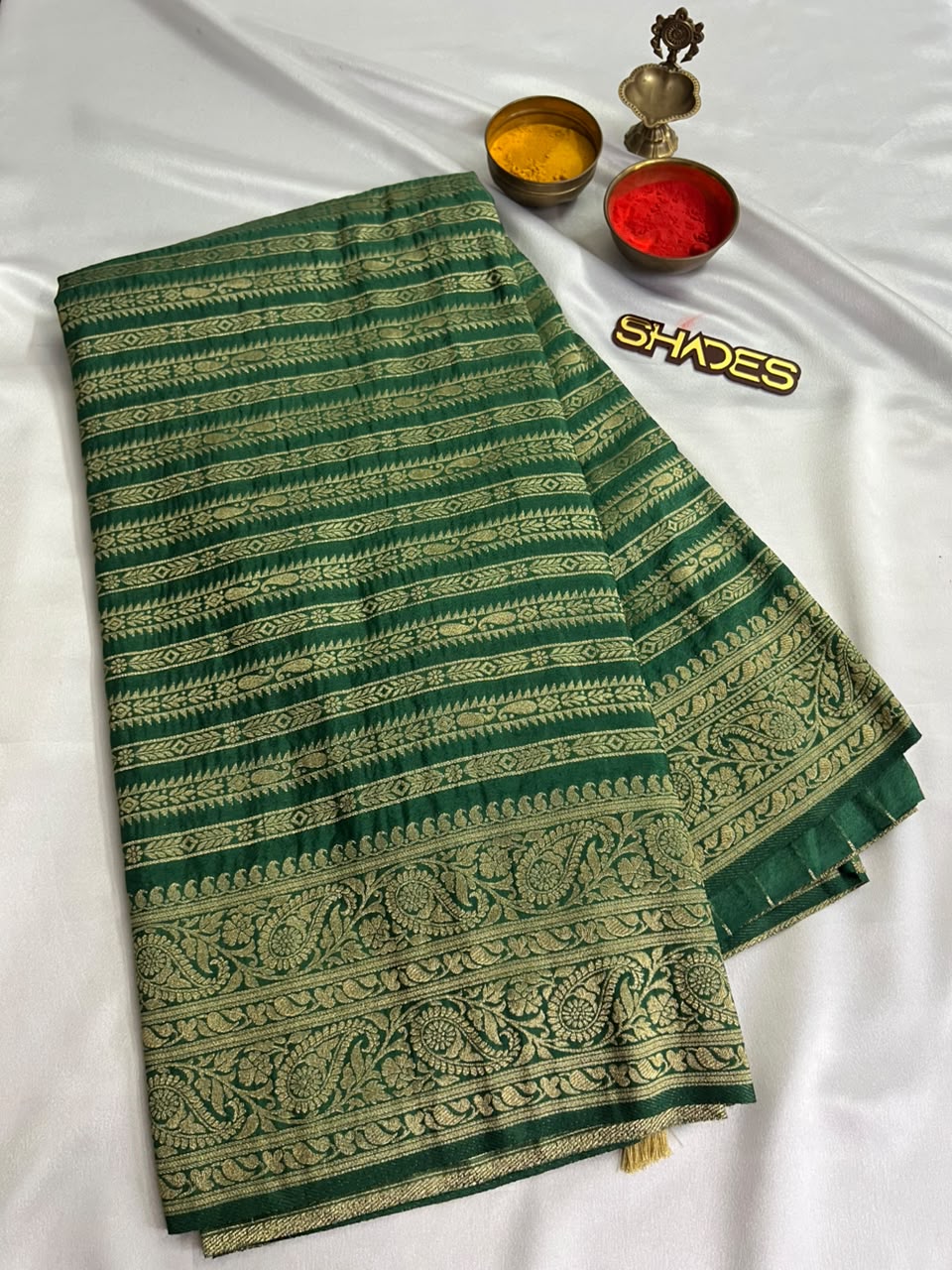 Parvati - Banarasi Saree (Offer Price)