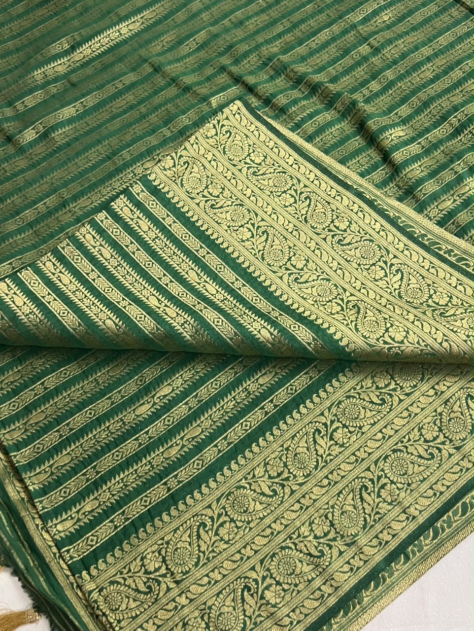 Parvati - Banarasi Saree (Offer Price)