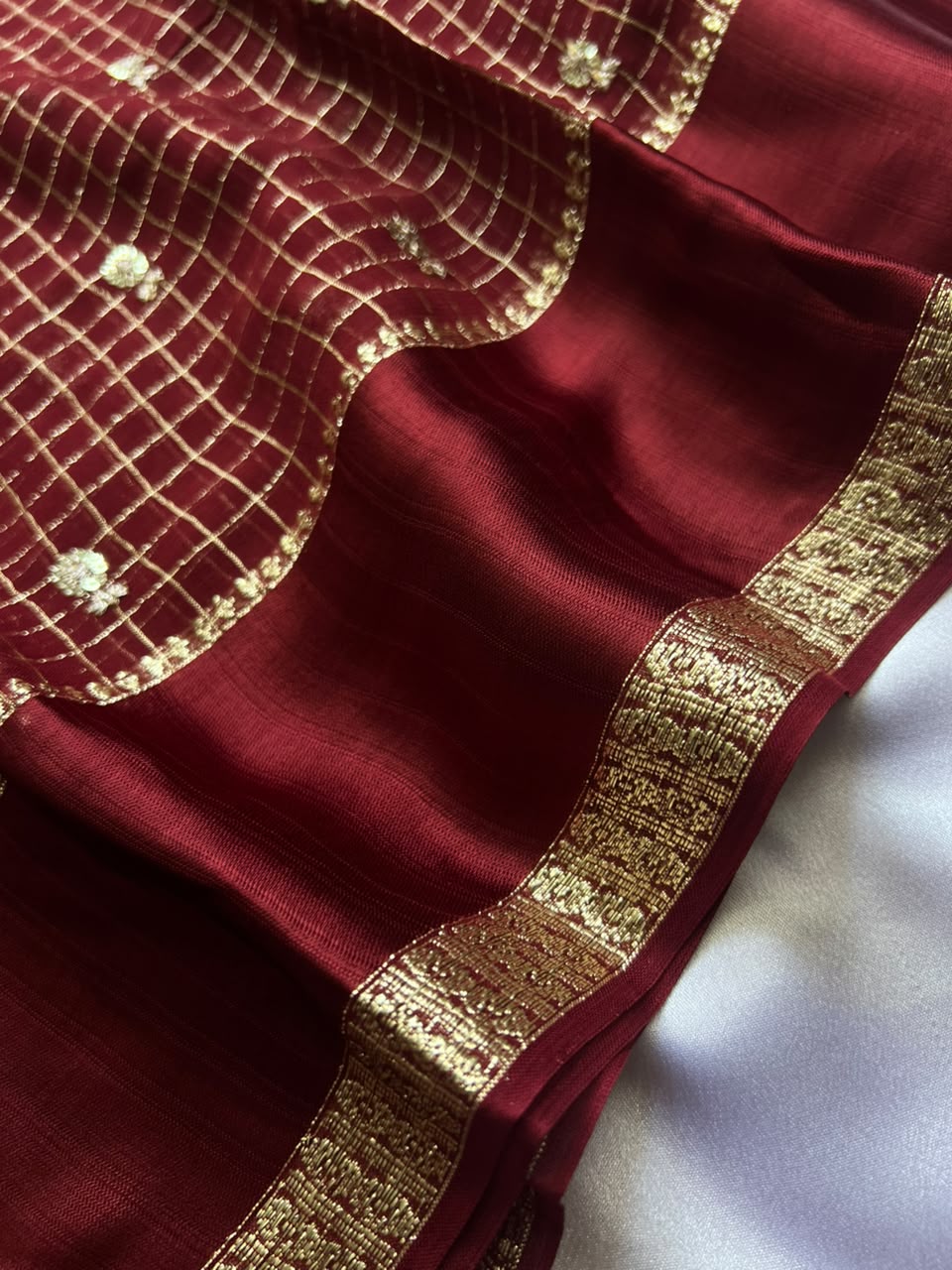 Smrithi - Pure Viscose Georgette Saree