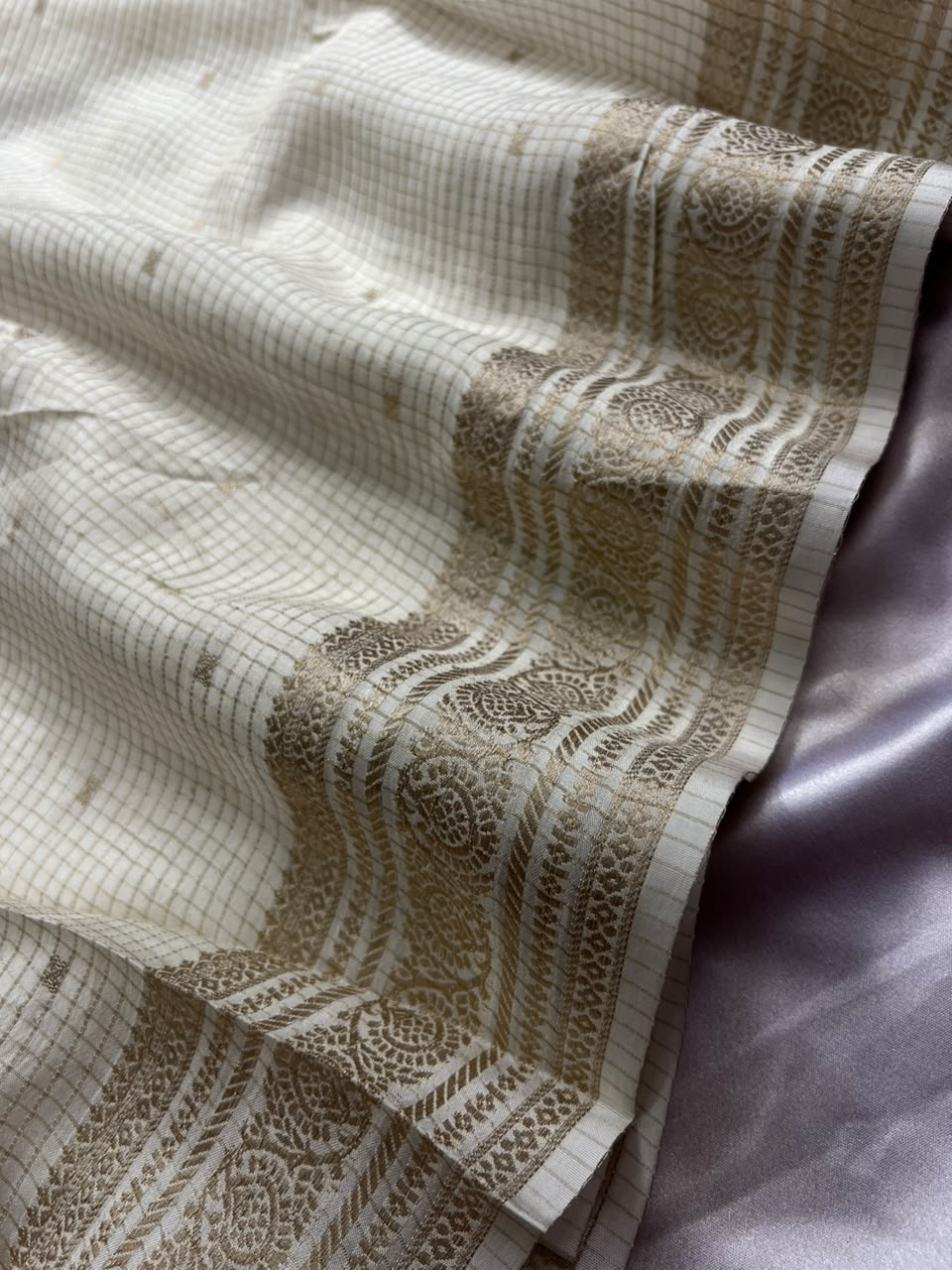 Meera - Viscose Dola Silk Saree