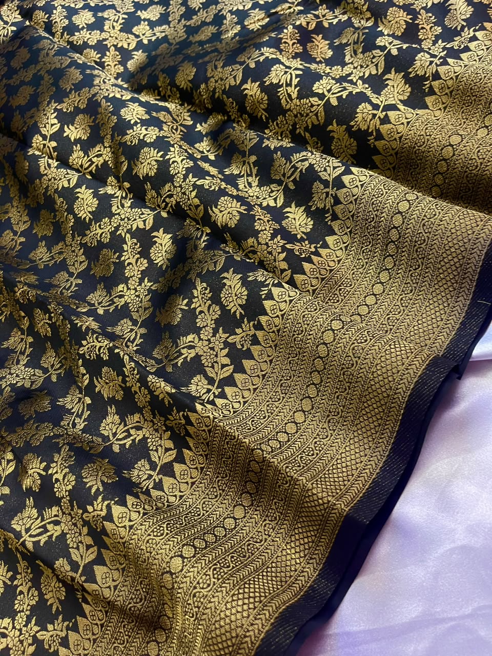 THOOLIKA - Brocade Silk Saree