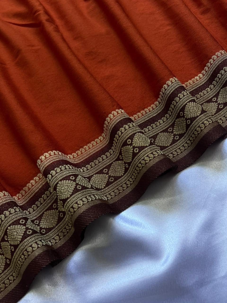 MANASA - Soft silk saree