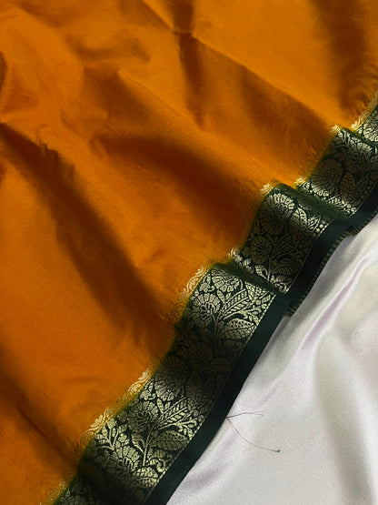 Dhrithi (contrast) - Jute Soft Silk Sarees