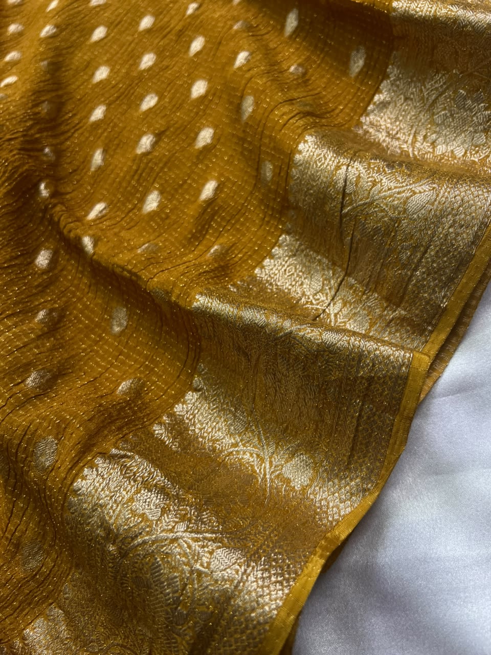 Saanvi - Pure Viscose Chinnon