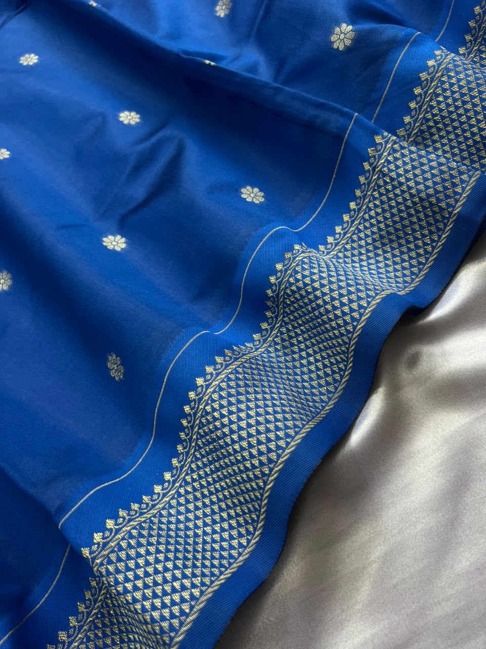 Parvati - Soft Silk Saree (Offer Price)