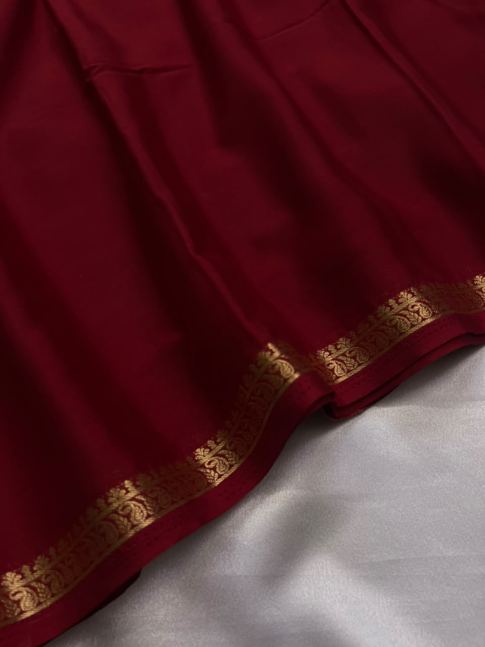 AARADHYA (border 2) - Viscose Crepe Saree (Copy)